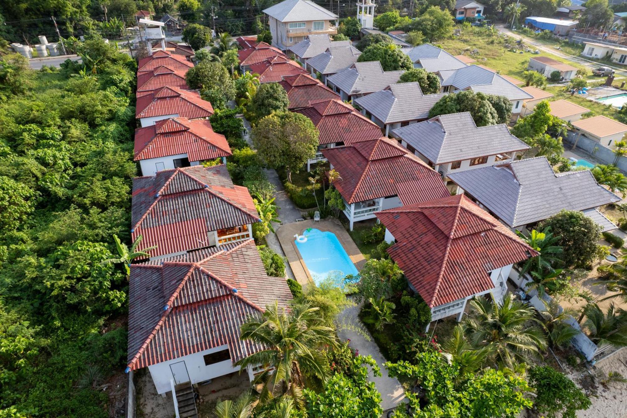 Sunrise Beach Villa Σούρατ Τανί Εξωτερικό φωτογραφία
