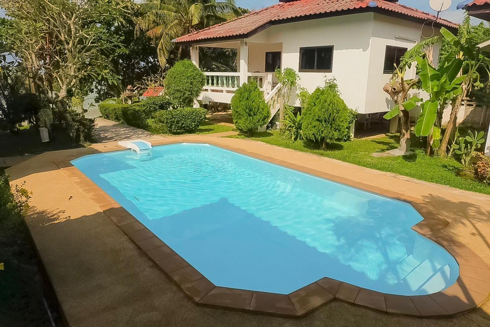 Sunrise Beach Villa Σούρατ Τανί Εξωτερικό φωτογραφία