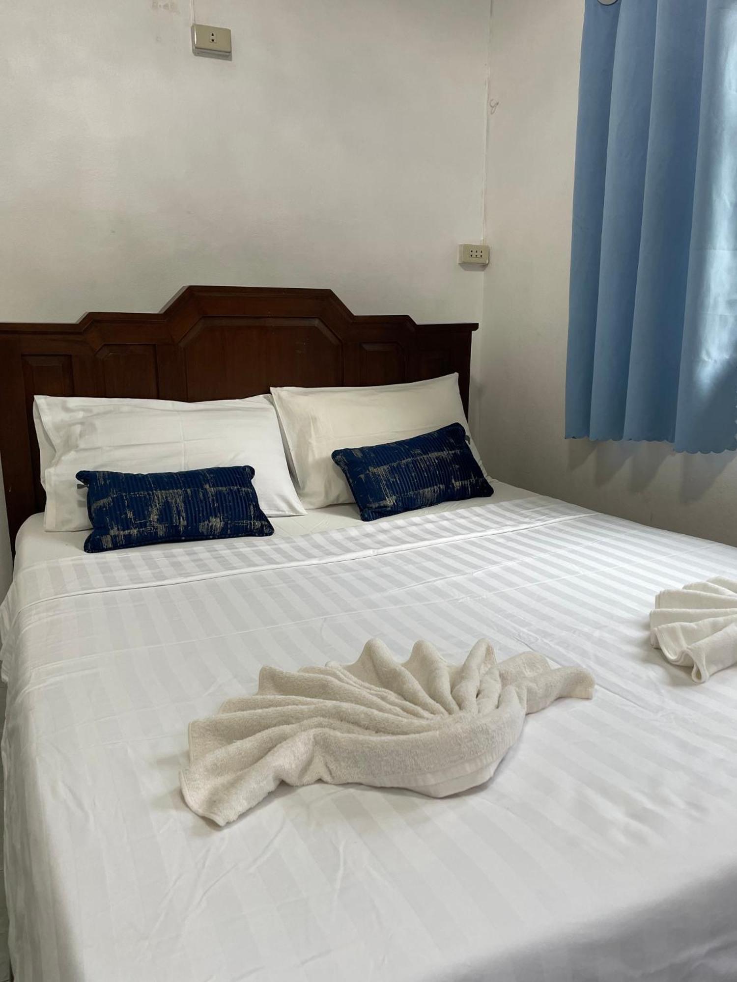 Sunrise Beach Villa Σούρατ Τανί Δωμάτιο φωτογραφία