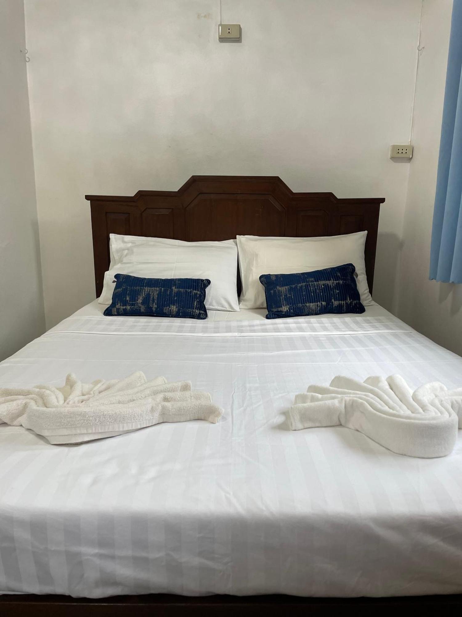 Sunrise Beach Villa Σούρατ Τανί Δωμάτιο φωτογραφία